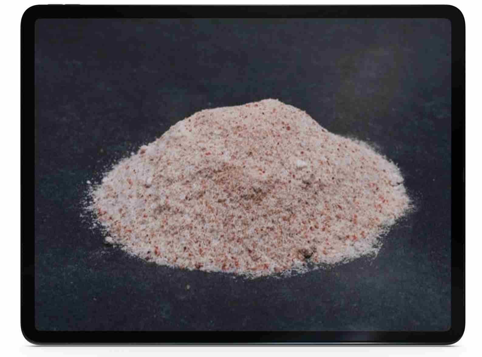 Dehydrated red onion granules.jpg load=